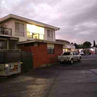 Abbotswood Motor Inn Hotel Exterior