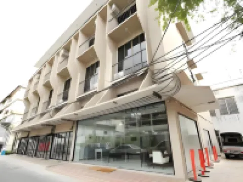 べッド バイ シティー ホテル タニヤ センター周辺のホテル