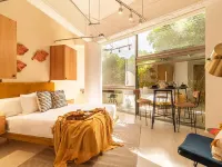 Kukun Insurgentes Roma Hotels near Mercado Roma