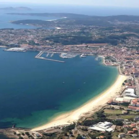 Apartment in Cangas near Playa de Barra
