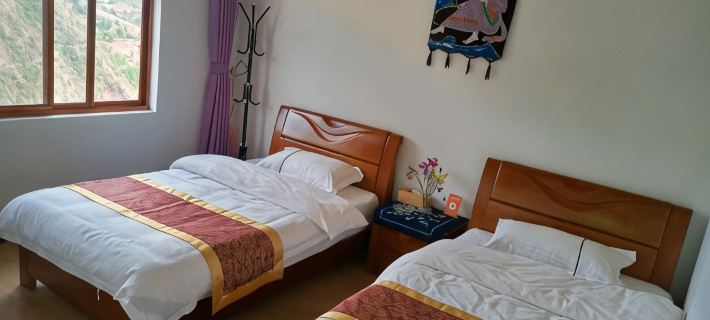 Nuodeng Ling'erling Hostel Hotels in Yunlong