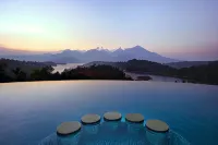 Arayal Resort-A Unit of Sharoy Resort - Infinity Pools
