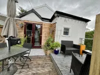 Overlooking the River Severn its path/cycle route with outside seating & dining.