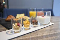 Shinjuku Granbell Hotel - Breakfast
