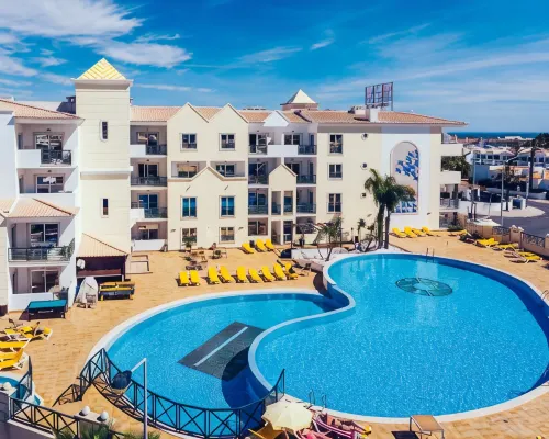Grand Muthu Forte do Vale Hotels near Clock Tower