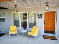 Charming 3-Bedroom House Walkable to Covington Square