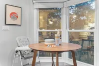 Charming Family Friendly 3-bedroom House in Fabulous Pensacola - Wifi