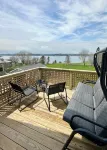 Sunset by the Bay Retreat Beautiful Sunsetsclose to Downtown Quiet Restful - 4-Star