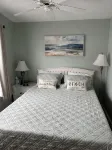 Charming 2-bedroom cottage with all the amenities you need! - Gym