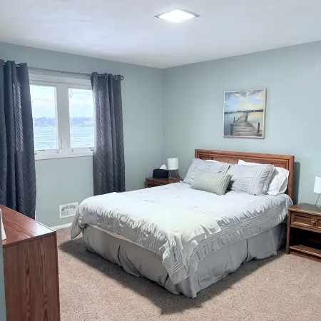 Beautiful walkout lakefront property - Location, Location, Location!!!