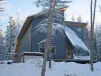 Ski in Ski Out From 10,000' Where Living in the Mountains is all it Should be