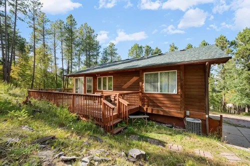 Omega Cabin Close to Lake Pactola and ATV Trails