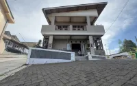 Saputra View Bromo Guest House