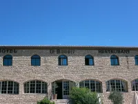 Logis Hôtel le Manoir - Luberon アプトのホテル