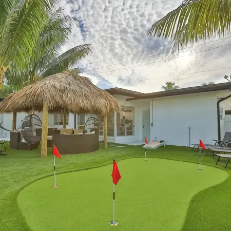 Incredible 3-Bedroom Home with Hot Tub!