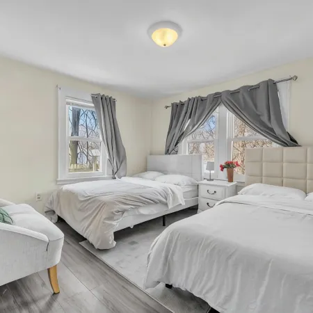 Entire Private Apartment w/Patio and Big Driveway.