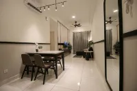 Platino Residence/Netflix by Comfort Places
