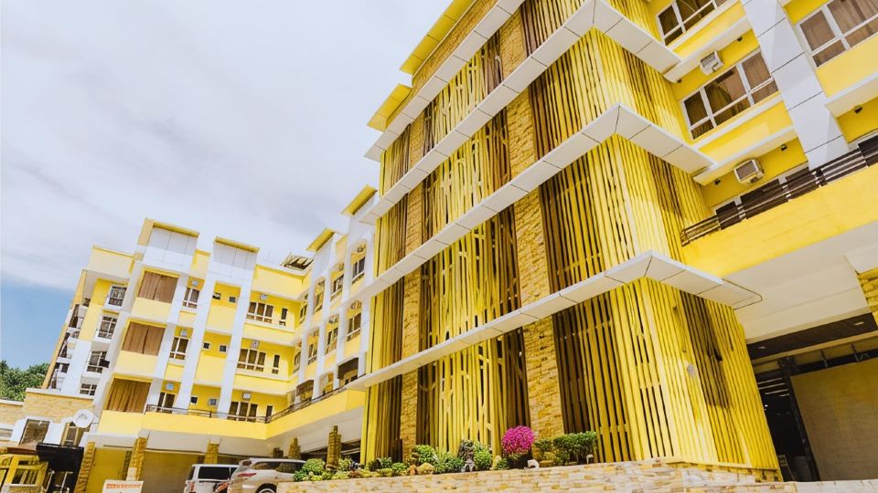Luxebridge Hotel