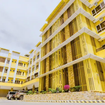 Luxebridge Hotel Hotel dekat Taman Buaya Davao