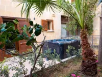 GetawayNpetto - 2 bedrooms (sleeps 4 +2 kids) Fort Chambray Ghajnsielem village Hotels in Ghajnsielem
