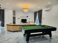 6 BR Villa w Private Swimming Pool Near Klang City