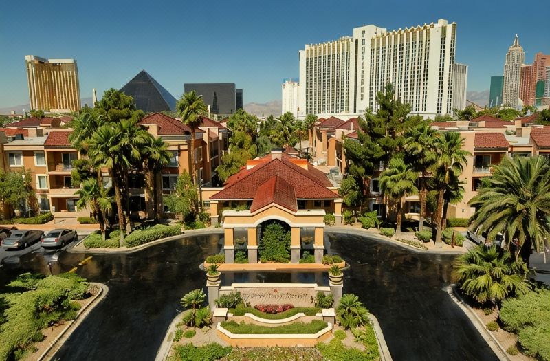 Desert Rose Resort