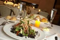 Roosevelt Hotel & Suites - Desayuno