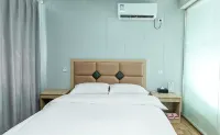 Jinlong Hotel (Zhangzhou Pang Donglai Daxuanxiang Branch) - 2-Star