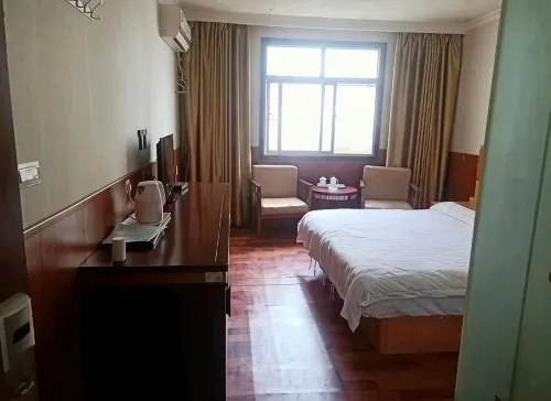 Luonan Warm Hotel