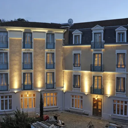 Hôtel Spa Thermalia Отели в г. Шатель-Гийон
