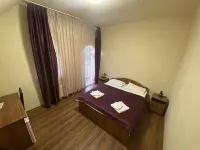 Feniks Mini-Hotel - 2-Star