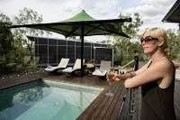 Cicada Lodge - Pools