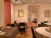 Monopatia Resort