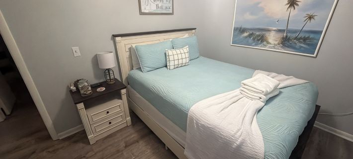 Relax and Unwind at This Cozy 2-Bedroom First Floor Condo in Edisto Beach. Отели в г. Коллтон Каунти