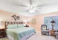 New Listing/New Owner - Large Open - 2 Bd/1 Ba - Walk to Beach - Palmetto Dunes - Villas