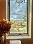 Stunning Mountain view from in-town location. Walk to town!! - con vistas a la montaña