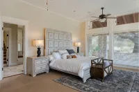 10,000 Sq.Ft Lux Estate on 650 Acres with Amazing Pool, Spa & Hill Country Views - 4つ星