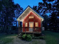 Peace & Simplicity in a Little Red Cabin on the Farm Hotels in Stephenson County