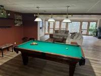 Spacious 7-bedroom house on the Lake, with AC, WiFi,  in peaceful Menomonie WI - Wi-Fi