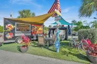 Canal-Front RV Retreat in Key Largo Water Access - Campingplats