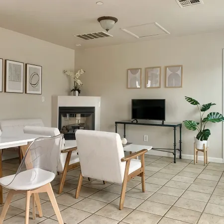 La Casita Española-Charming 2-bedroom house in brilliant Ventura