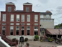 Heart of the Village! Hotels in Perinton