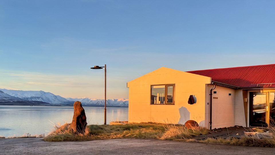 Loft house with incredible views of the fjord