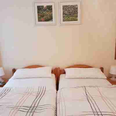 Apartment in a quiet central location in the country Rooms