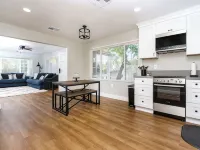 Two Bedroom cottage sleeps 6 & just 7 min from Viejas Casino Hotels in Alpine