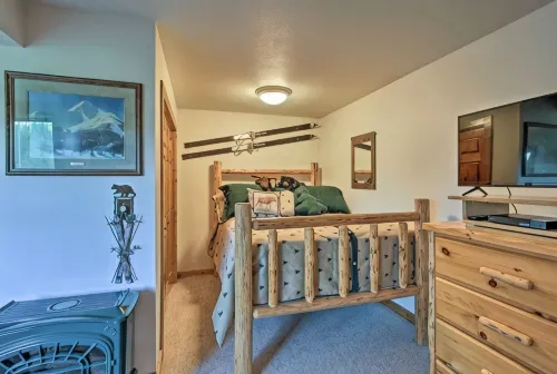 Mtn View Beauty- Walk to Slopes & Lake Lavinski- Top Rated Condo-Sleeps 5-Cheap
