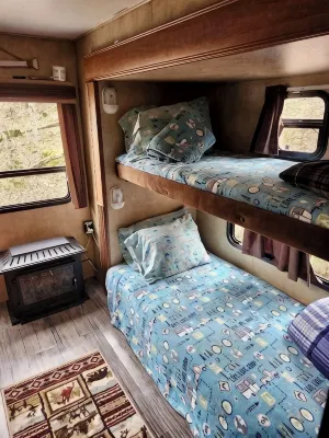 Roscoe RV Pet Friendly - WiFi