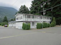 The Mighty Fraser Motel