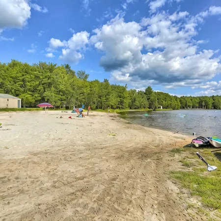 Romantic Pocono Lake Chalet: Firepit, Stream, near Lake, pools & Pet-Friendly