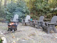 Cozy Creekside Cottage - RELAX by the Creek - Wifi